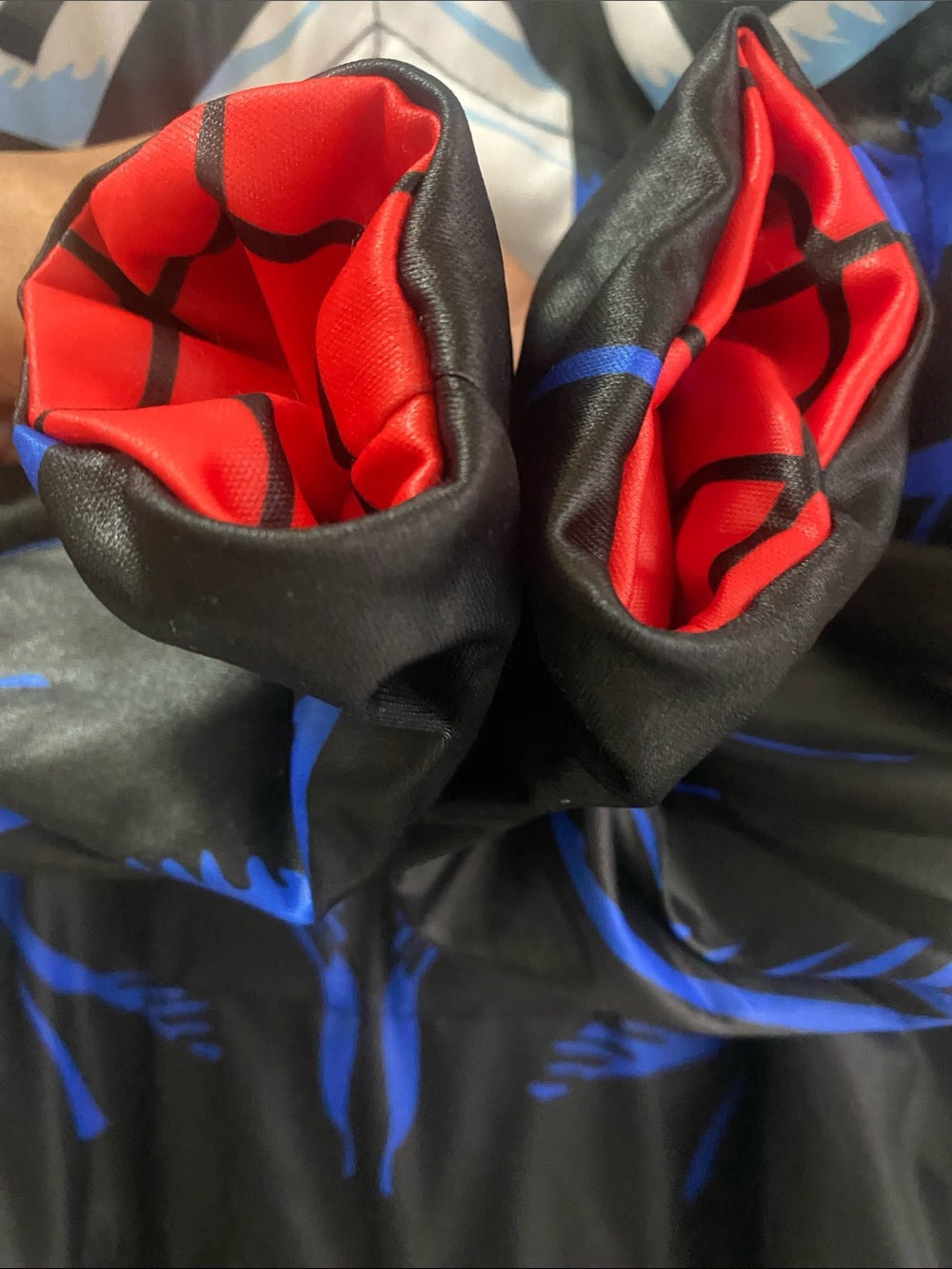Reversible Venom & Spider-Man Muscle Costume for Kids - Picture 12 of 13